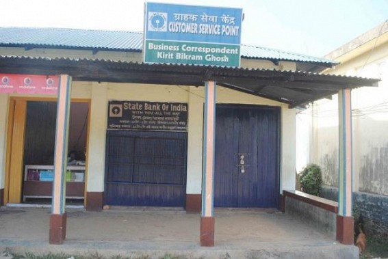 Kamalpur: SBI customer service point turned into a point of harassment: Authority reluctant